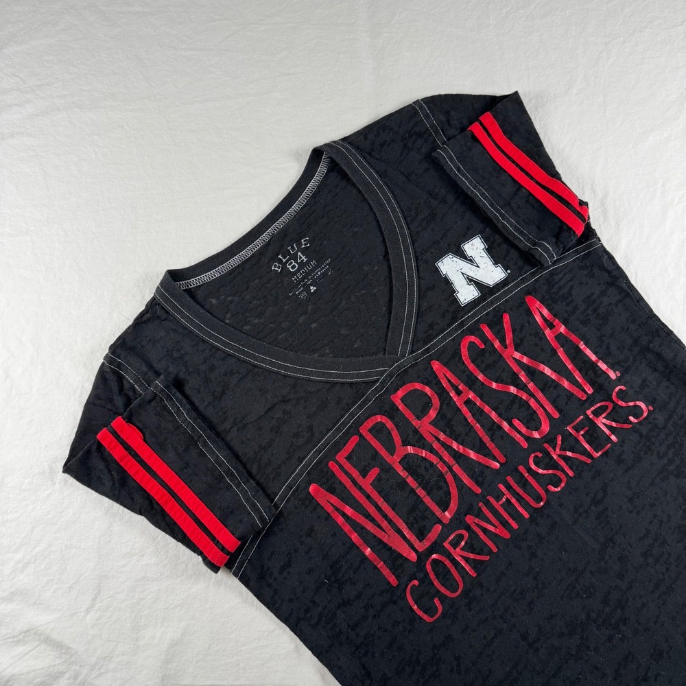 Blue 84 Women's Size M Black Nebraska Cornhuskers Burnout V-Neck T-Shirt
